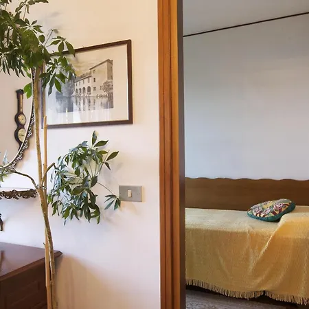 Casa Mia شقة فيربانيا